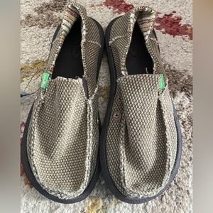 Sanuk boys shoes